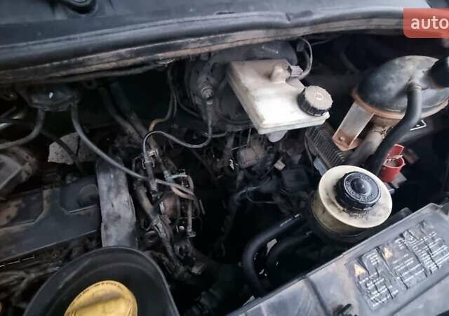 Білий Рено Мастєр, об'ємом двигуна 2.3 л та пробігом 762 тис. км за 11600 $, фото 41 на Automoto.ua