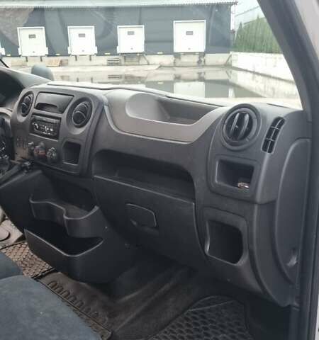 Білий Рено Мастєр, об'ємом двигуна 2.3 л та пробігом 762 тис. км за 11600 $, фото 27 на Automoto.ua