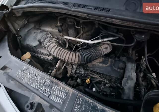 Білий Рено Мастєр, об'ємом двигуна 2.3 л та пробігом 762 тис. км за 11600 $, фото 40 на Automoto.ua