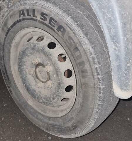 Білий Рено Мастєр, об'ємом двигуна 2.3 л та пробігом 762 тис. км за 11600 $, фото 1 на Automoto.ua