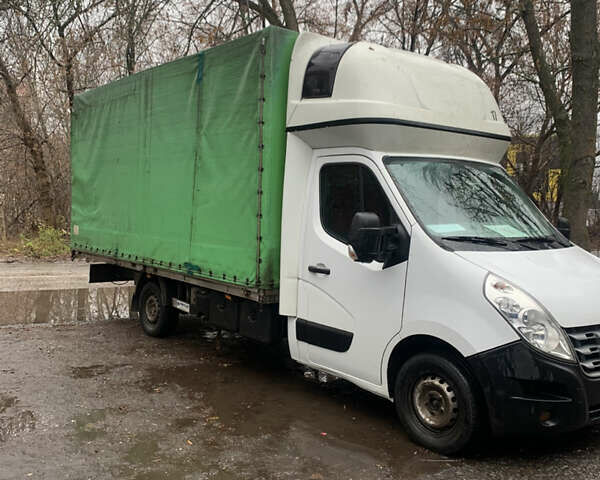 Белый Рено Мастер, объемом двигателя 2.3 л и пробегом 839 тыс. км за 13000 $, фото 2 на Automoto.ua