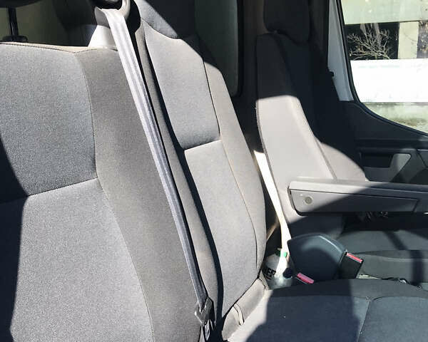 Белый Рено Мастер, объемом двигателя 2.3 л и пробегом 320 тыс. км за 13000 $, фото 9 на Automoto.ua