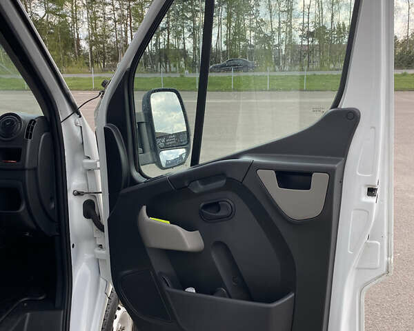 Рено Мастєр 2014 у Ковель на Automoto.ua Білий Рено Мастєр, об'ємом двигуна 2.3 л та пробігом 860 тис. км за 12000 $, фото 16 на Automoto.ua