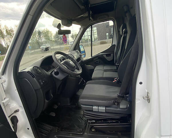 Рено Мастєр 2014 у Ковель на Automoto.ua Білий Рено Мастєр, об'ємом двигуна 2.3 л та пробігом 860 тис. км за 12000 $, фото 10 на Automoto.ua