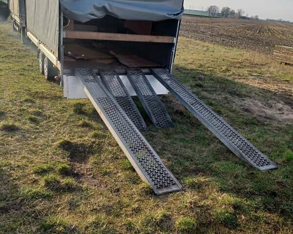 Белый Рено Мастер, объемом двигателя 2.3 л и пробегом 470 тыс. км за 18004 $, фото 3 на Automoto.ua