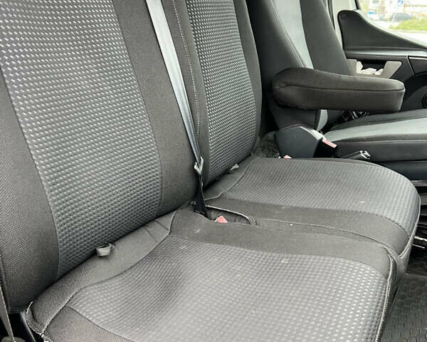 Белый Рено Мастер, объемом двигателя 2.3 л и пробегом 50 тыс. км за 16300 $, фото 6 на Automoto.ua