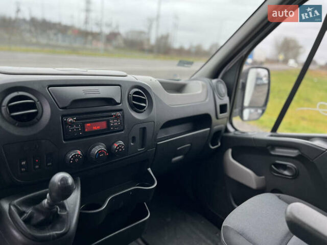 Білий Рено Мастєр, об'ємом двигуна 2.3 л та пробігом 480 тис. км за 12200 $, фото 31 на Automoto.ua