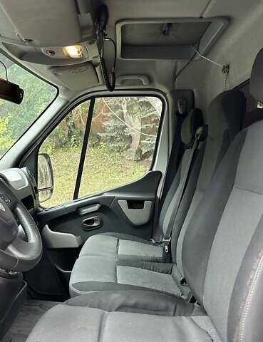 Білий Рено Мастєр, об'ємом двигуна 2.3 л та пробігом 465 тис. км за 13500 $, фото 4 на Automoto.ua