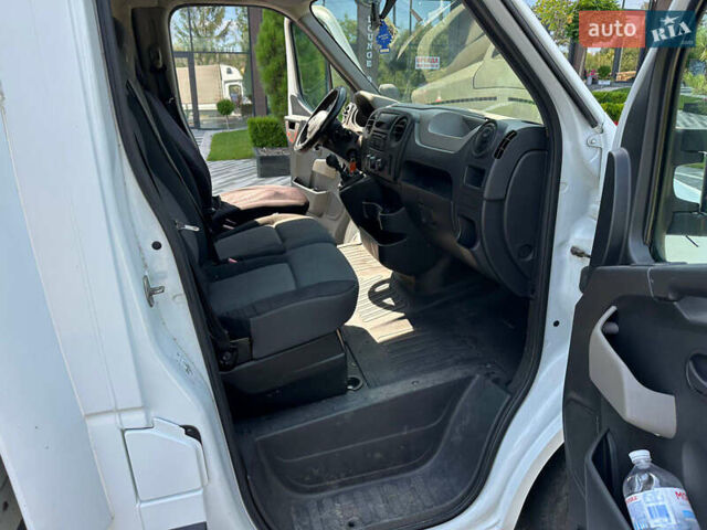 Білий Рено Мастєр, об'ємом двигуна 2.3 л та пробігом 257 тис. км за 13500 $, фото 19 на Automoto.ua