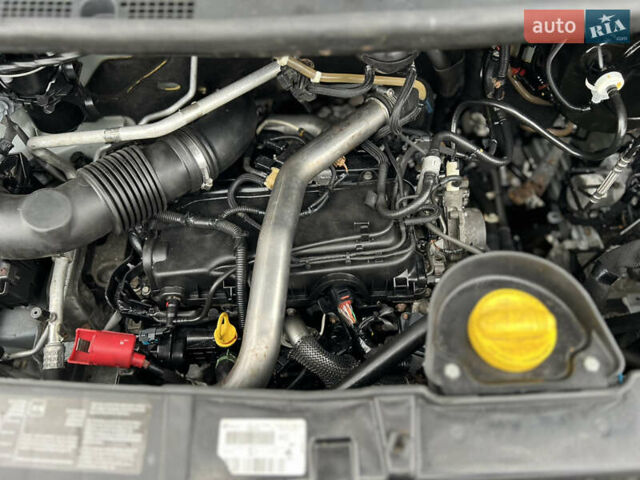 Білий Рено Мастєр, об'ємом двигуна 2.3 л та пробігом 480 тис. км за 12200 $, фото 42 на Automoto.ua