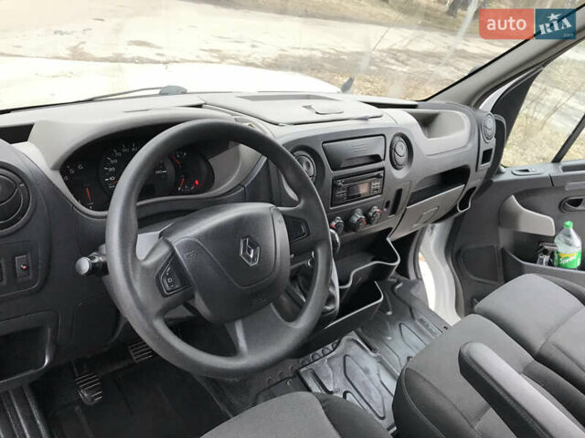 Белый Рено Мастер, объемом двигателя 2.3 л и пробегом 275 тыс. км за 14500 $, фото 29 на Automoto.ua