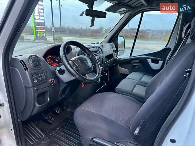 Білий Рено Мастєр, об'ємом двигуна 2.3 л та пробігом 258 тис. км за 11399 $, фото 6 на Automoto.ua