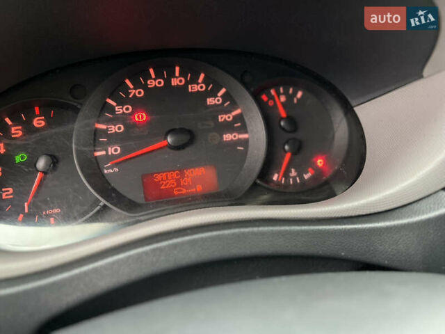 Білий Рено Мастєр, об'ємом двигуна 2.3 л та пробігом 480 тис. км за 12200 $, фото 28 на Automoto.ua