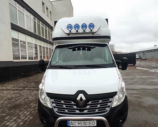 Белый Рено Мастер, объемом двигателя 2.3 л и пробегом 613 тыс. км за 12500 $, фото 1 на Automoto.ua