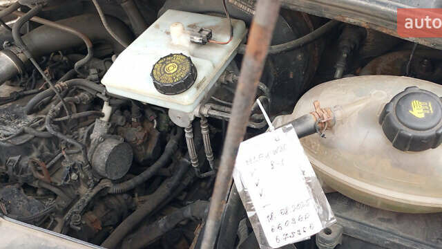 Белый Рено Мастер, объемом двигателя 2.3 л и пробегом 620 тыс. км за 12000 $, фото 10 на Automoto.ua