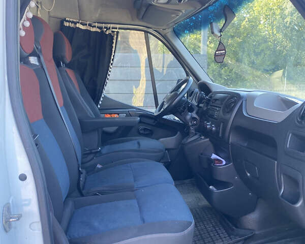 Рено Мастєр 2016 у Корце на Automoto.ua Білий Рено Мастєр, об'ємом двигуна 2.3 л та пробігом 980 тис. км за 12500 $, фото 10 на Automoto.ua