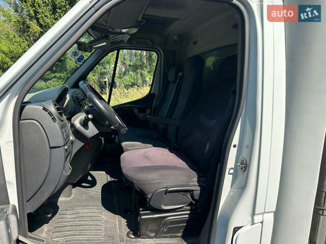 Білий Рено Мастєр, об'ємом двигуна 2.3 л та пробігом 257 тис. км за 13500 $, фото 11 на Automoto.ua