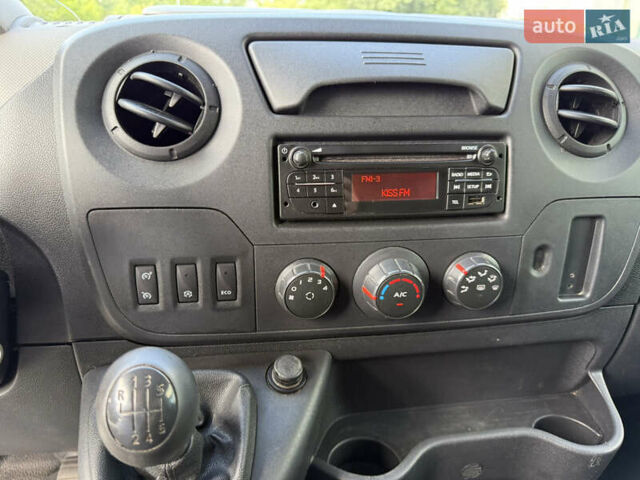 Белый Рено Мастер, объемом двигателя 2.3 л и пробегом 520 тыс. км за 14500 $, фото 17 на Automoto.ua