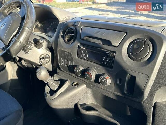 Белый Рено Мастер, объемом двигателя 2.3 л и пробегом 550 тыс. км за 14500 $, фото 8 на Automoto.ua