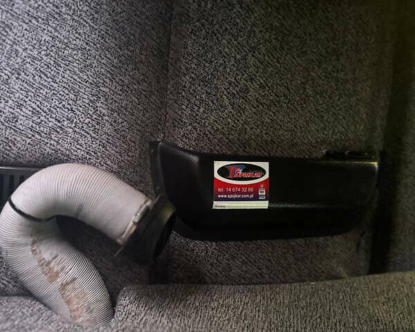 Белый Рено Мастер, объемом двигателя 2.3 л и пробегом 387 тыс. км за 13600 $, фото 14 на Automoto.ua