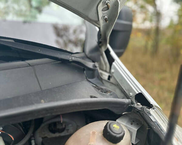 Белый Рено Мастер, объемом двигателя 2.3 л и пробегом 387 тыс. км за 13600 $, фото 15 на Automoto.ua