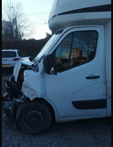 Рено Мастер 2017 в Львове на Automoto.ua Белый Рено Мастер, объемом двигателя 2.3 л и пробегом 495 тыс. км за 8000 $, фото 8 на Automoto.ua