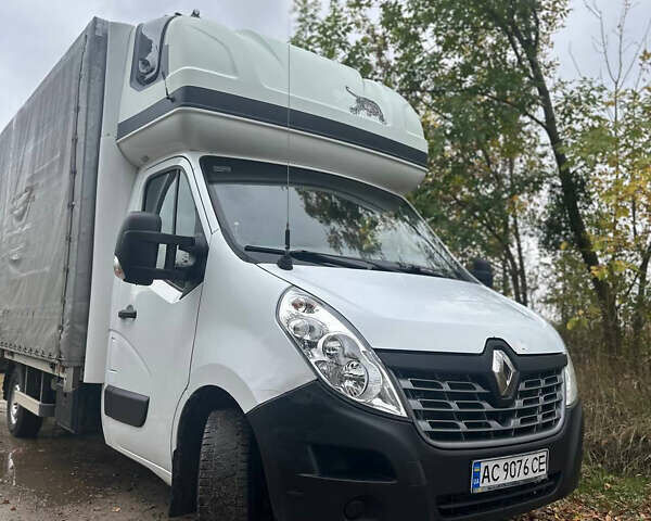 Белый Рено Мастер, объемом двигателя 2.3 л и пробегом 387 тыс. км за 13600 $, фото 1 на Automoto.ua