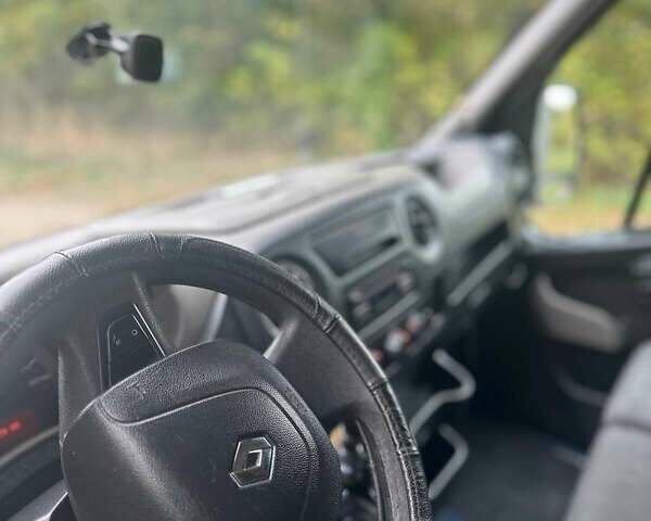 Белый Рено Мастер, объемом двигателя 2.3 л и пробегом 387 тыс. км за 13600 $, фото 8 на Automoto.ua