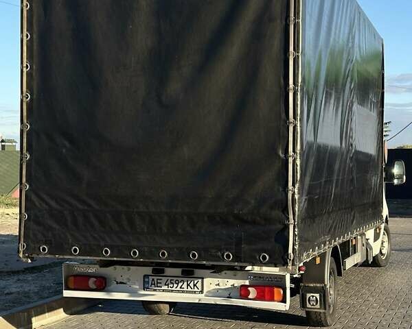 Белый Рено Мастер, объемом двигателя 2.3 л и пробегом 550 тыс. км за 14500 $, фото 13 на Automoto.ua