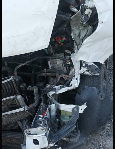 Рено Мастер 2017 в Львове на Automoto.ua Белый Рено Мастер, объемом двигателя 2.3 л и пробегом 495 тыс. км за 8000 $, фото 4 на Automoto.ua