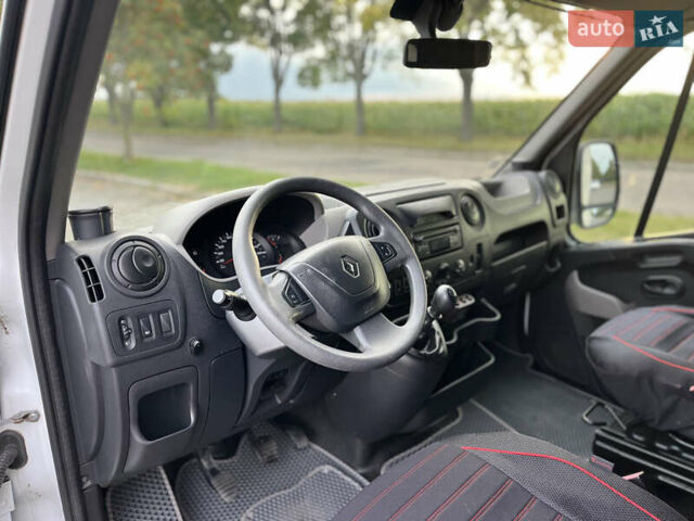 Белый Рено Мастер, объемом двигателя 2.3 л и пробегом 555 тыс. км за 13000 $, фото 31 на Automoto.ua