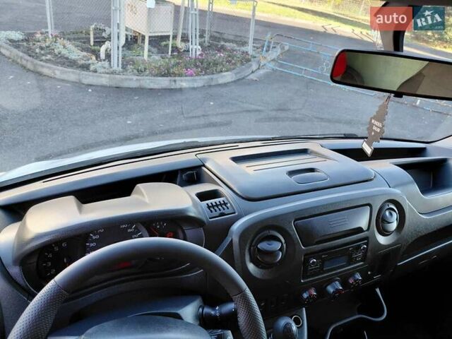 Білий Рено Мастєр, об'ємом двигуна 2.3 л та пробігом 500 тис. км за 16550 $, фото 38 на Automoto.ua