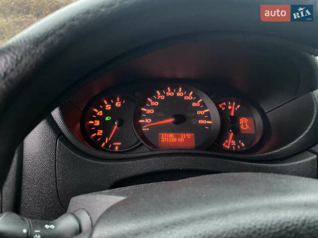 Белый Рено Мастер, объемом двигателя 2.3 л и пробегом 275 тыс. км за 16800 $, фото 19 на Automoto.ua