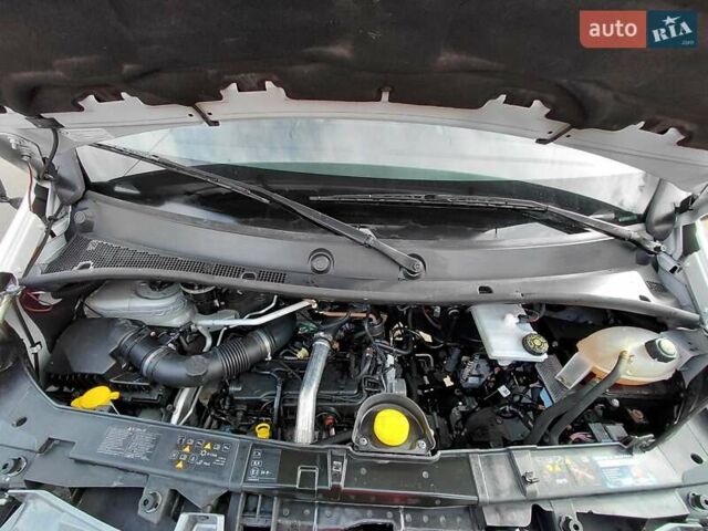 Білий Рено Мастєр, об'ємом двигуна 2.3 л та пробігом 415 тис. км за 16450 $, фото 25 на Automoto.ua