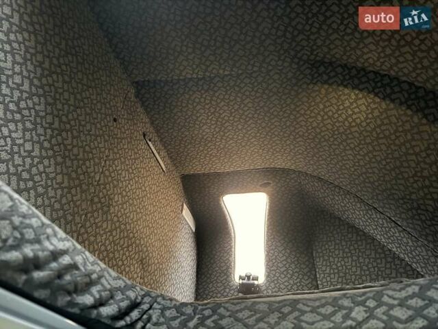 Белый Рено Мастер, объемом двигателя 2.3 л и пробегом 309 тыс. км за 16200 $, фото 68 на Automoto.ua