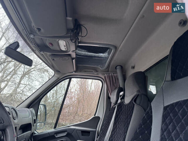 Белый Рено Мастер, объемом двигателя 2.3 л и пробегом 752 тыс. км за 15000 $, фото 9 на Automoto.ua