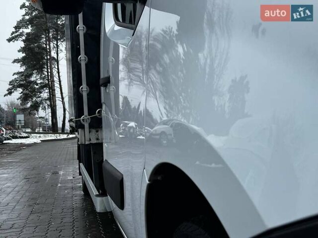 Белый Рено Мастер, объемом двигателя 2.3 л и пробегом 249 тыс. км за 26999 $, фото 12 на Automoto.ua