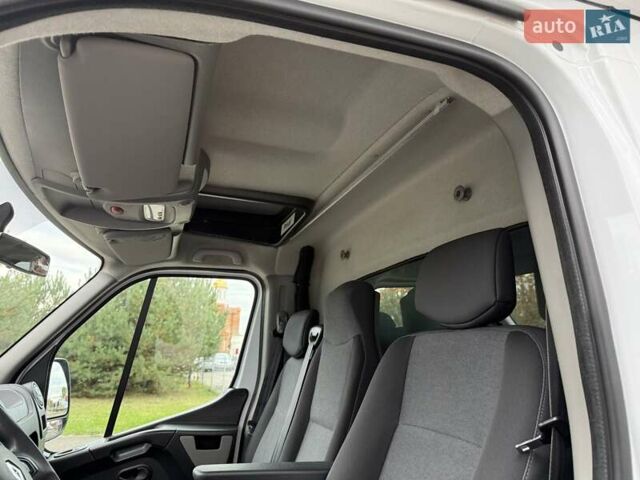 Белый Рено Мастер, объемом двигателя 2.3 л и пробегом 379 тыс. км за 17600 $, фото 53 на Automoto.ua