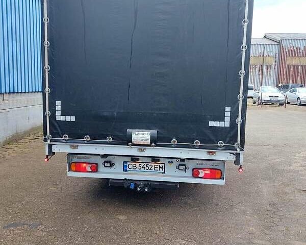 Белый Рено Мастер, объемом двигателя 2.3 л и пробегом 470 тыс. км за 17500 $, фото 4 на Automoto.ua