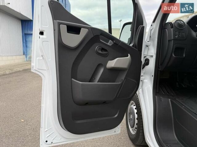 Белый Рено Мастер, объемом двигателя 2.3 л и пробегом 379 тыс. км за 17600 $, фото 46 на Automoto.ua