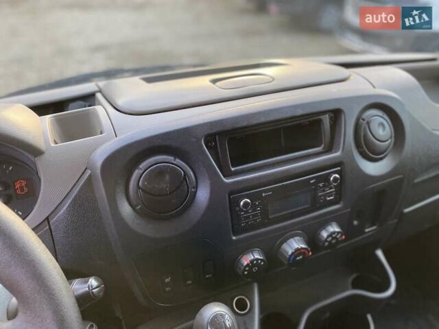 Білий Рено Мастєр, об'ємом двигуна 2.3 л та пробігом 186 тис. км за 14800 $, фото 36 на Automoto.ua