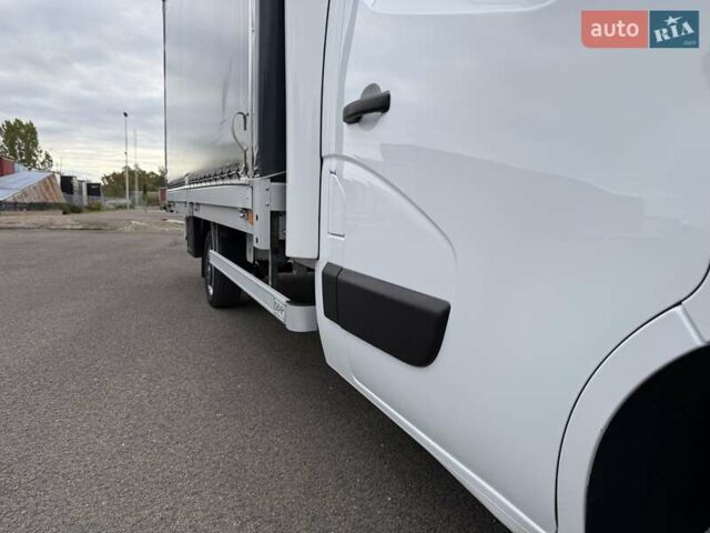 Белый Рено Мастер, объемом двигателя 2.3 л и пробегом 349 тыс. км за 17900 $, фото 16 на Automoto.ua