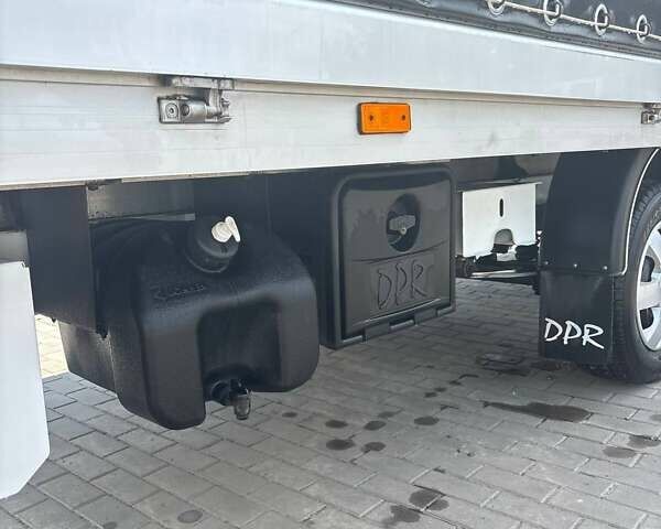 Белый Рено Мастер, объемом двигателя 2.3 л и пробегом 315 тыс. км за 16600 $, фото 8 на Automoto.ua