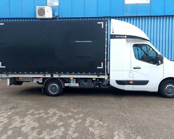 Белый Рено Мастер, объемом двигателя 2.3 л и пробегом 470 тыс. км за 17500 $, фото 2 на Automoto.ua