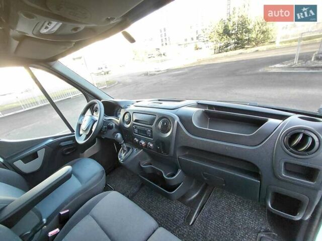 Белый Рено Мастер, объемом двигателя 2.3 л и пробегом 421 тыс. км за 15300 $, фото 26 на Automoto.ua
