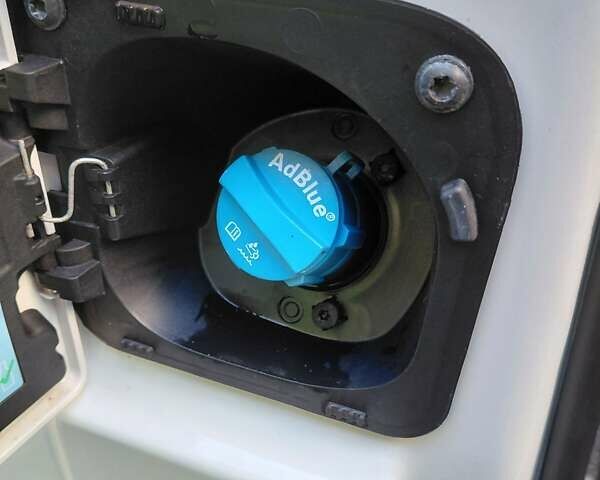 Білий Рено Мастєр, об'ємом двигуна 2.3 л та пробігом 500 тис. км за 16550 $, фото 41 на Automoto.ua