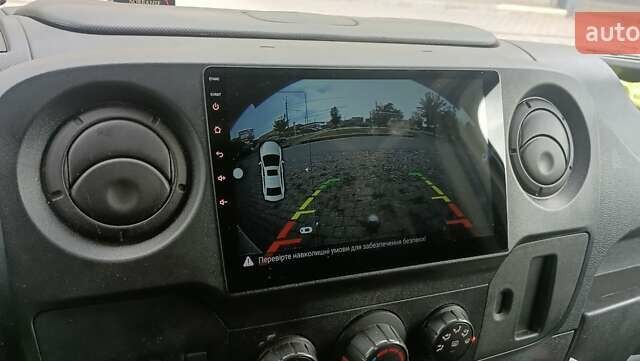 Белый Рено Мастер, объемом двигателя 2.3 л и пробегом 460 тыс. км за 27000 $, фото 5 на Automoto.ua