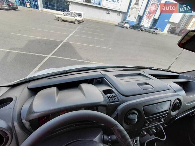 Білий Рено Мастєр, об'ємом двигуна 2.3 л та пробігом 415 тис. км за 16450 $, фото 50 на Automoto.ua