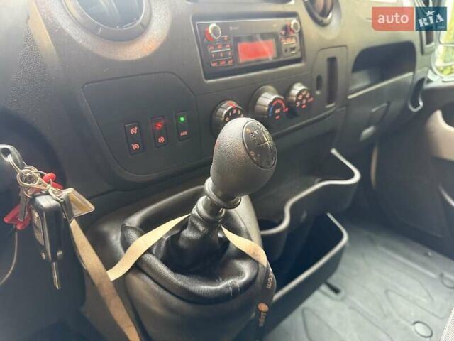 Белый Рено Мастер, объемом двигателя 2.3 л и пробегом 309 тыс. км за 16200 $, фото 59 на Automoto.ua