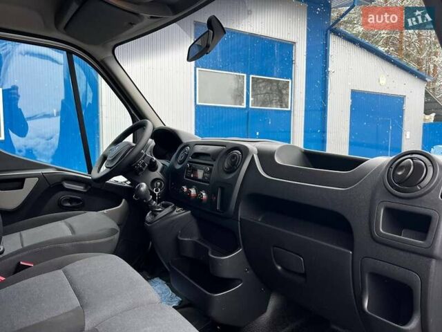 Белый Рено Мастер, объемом двигателя 2.3 л и пробегом 249 тыс. км за 26999 $, фото 32 на Automoto.ua